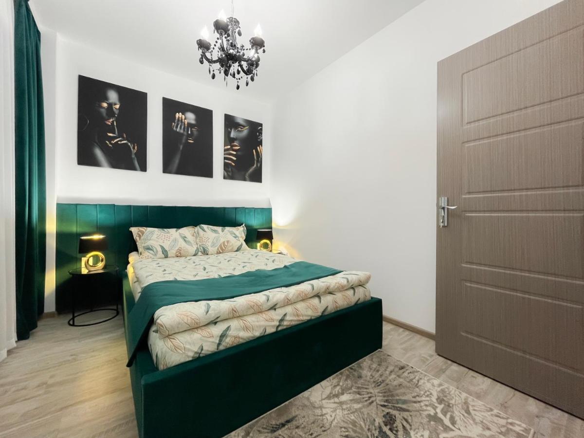 Unique Hotel Apartments Yaş Dış mekan fotoğraf