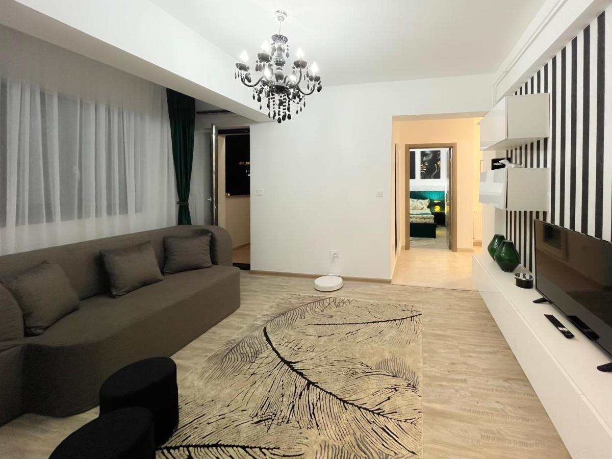 Unique Hotel Apartments Yaş Dış mekan fotoğraf